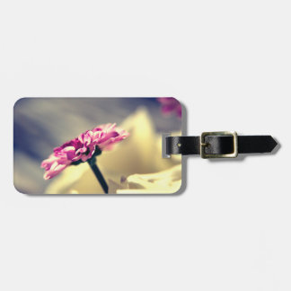 Att stå ut…., bagagebricka