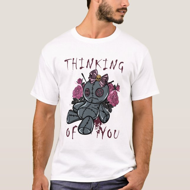 Att tänka på dig Voodoo Doll T Shirt (Framsida)
