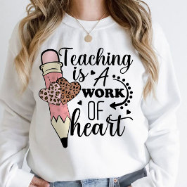 Att undervisa är en hjärtelärares uppskattande arb t shirt