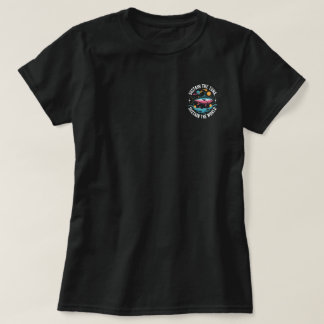 Att upprätthålla tonfisken i världen t shirt