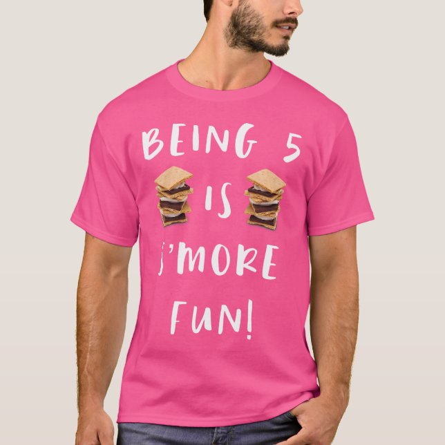 Att vara 5 är så mycket mer Roligt Camping Treat T Shirt (Framsida)