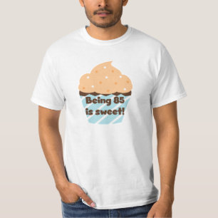 Att vara 85 är sötsaker, T-shirts och gåvor från f