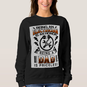 Att vara elproducent är heligt att vara Pappa är e T Shirt