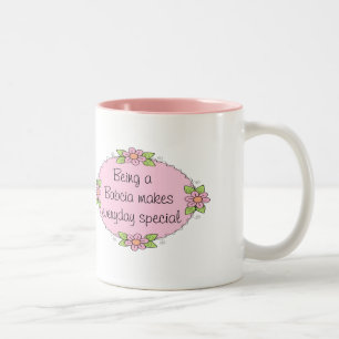 Att vara en Babcia gör varje dag speciell Två-Tonad Mugg