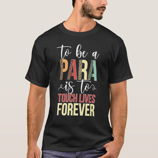 Att vara paraprofessionell paraprobedömning t shirt (Framsida)
