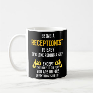 Att vara receptionist är en enkel frontansvarig H Kaffemugg
