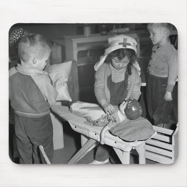 Att vårda skolar: 40-tal musmatta (Framsidan)