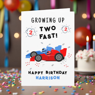 Att växa upp två snabbt 2-årsdag barn tävlingsbila kort