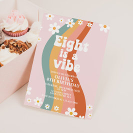 Åtta är en Vibe groovy daisy regnbåge 8 år Inbjudningar