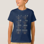 Åtta Hanukkah Nights T Shirt<br><div class="desc">Ett dekorationsdiagram som visar ljusens ordning i en hanukkiah för varje natt i Hanukkah. Anpassa till önskad stavning av Hanukkah/Chanukah eller siffrorna 1-8.</div>