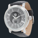 Åtta trigram Yin Yang Embossed Dragon Armbandsur<br><div class="desc">En symbol för framtida tillväxt och expansion med svart och silver-yin-yang som är omgiven av åtta trigram - skapa balans,  bra fengshui och energi. ©riverme*2013. Finns i många olika stilar och färg.</div>