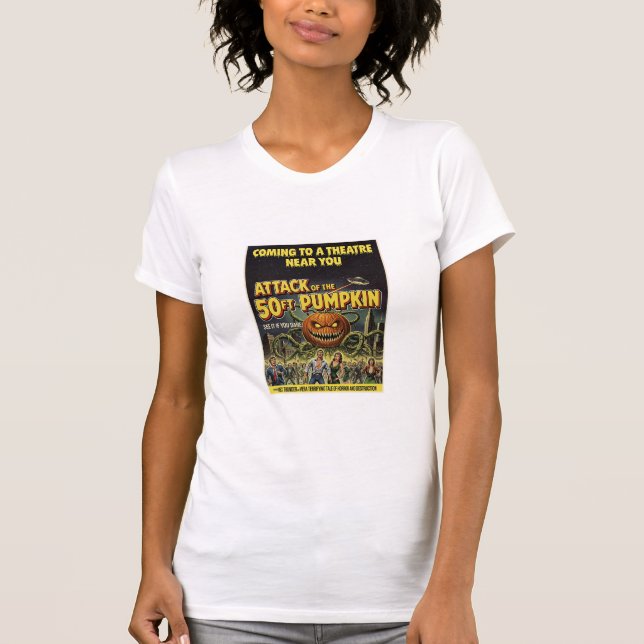 Attack av 50ft-dockan t shirt (Framsida)