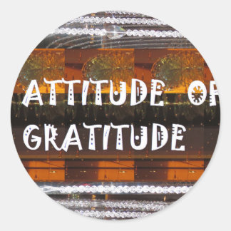 ATTITUDE of Gratitude Text Wisdom Ord Runt Klistermärke