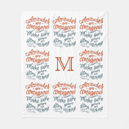 ATTITUDES anpassningsbar monogram fleece filt