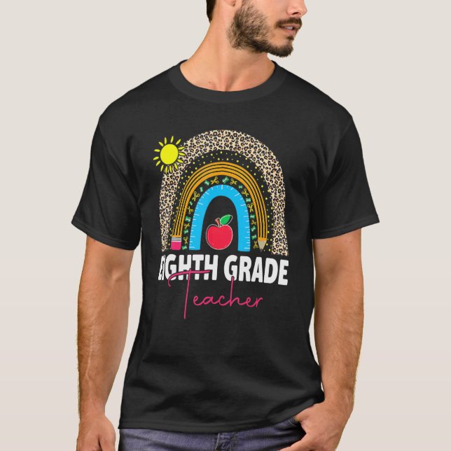 Åttonde Klass Lärarteamet 8th Klass Squad Rainbow T Shirt (Framsida)