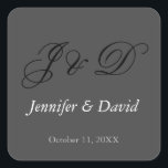 Attraktiv kalligrafi-skript Monogram Bröllop Fyrkantigt Klistermärke<br><div class="desc">Du kan enkelt byta typsnitt och färg. Du kan också lägga till logotypen och bakgrundsbilden som du vill.</div>