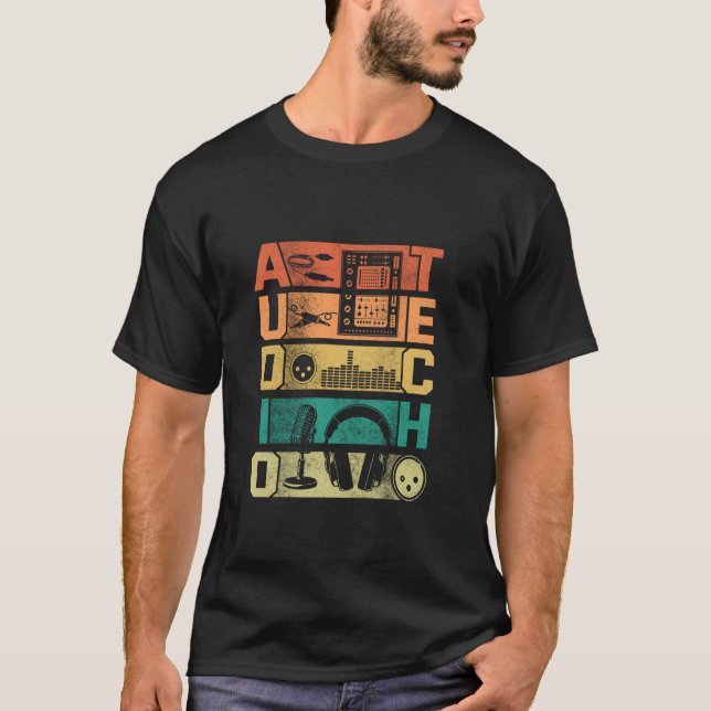 Audio Visual Technician AV Tech Audio Tech Tech T Shirt (Framsida)