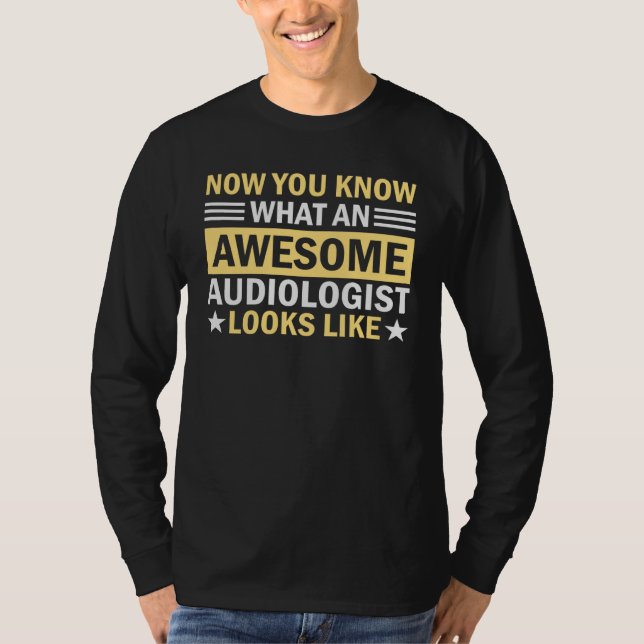 Audiologist Doctor Audiology Ear Hearing Aid Club T Shirt (Framsida)