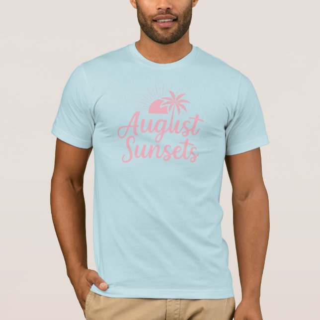 August Solnedgångar  Palmträd Sommar T-Shirt (Framsida)
