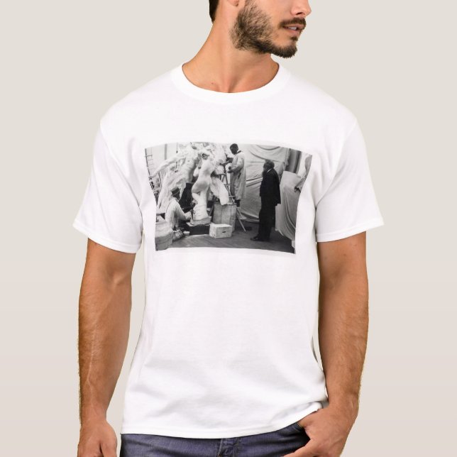 Auguste Rodin i hans Paris studio T-shirt (Framsida)