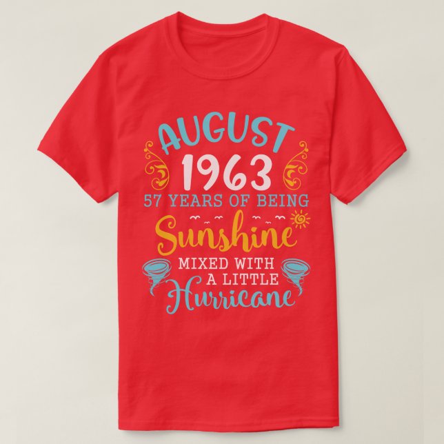 Augusti 1963 Grattis på födelsedagen 57 år av soln T Shirt (Design framsida)