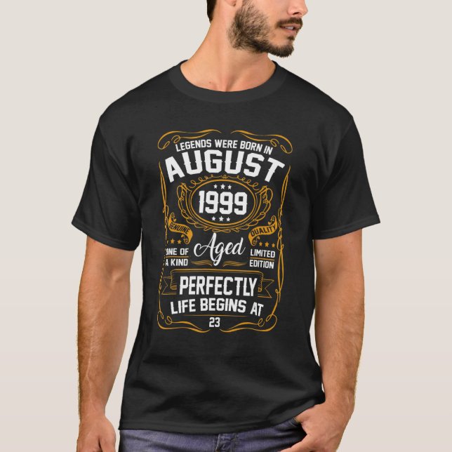 Augusti 1999 23:e födelsedagen 23:e Manar-åringar  T Shirt (Framsida)