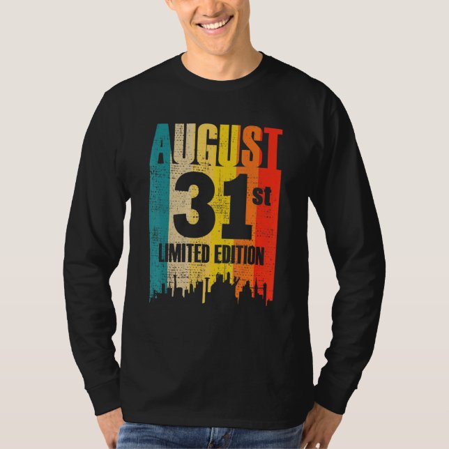 Augusti 31 Begränsad Edition Månad 8 31a Day Retro T Shirt (Framsida)