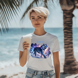 Augusti Birth Month Spirit Animal Tiger Gift - T Shirt