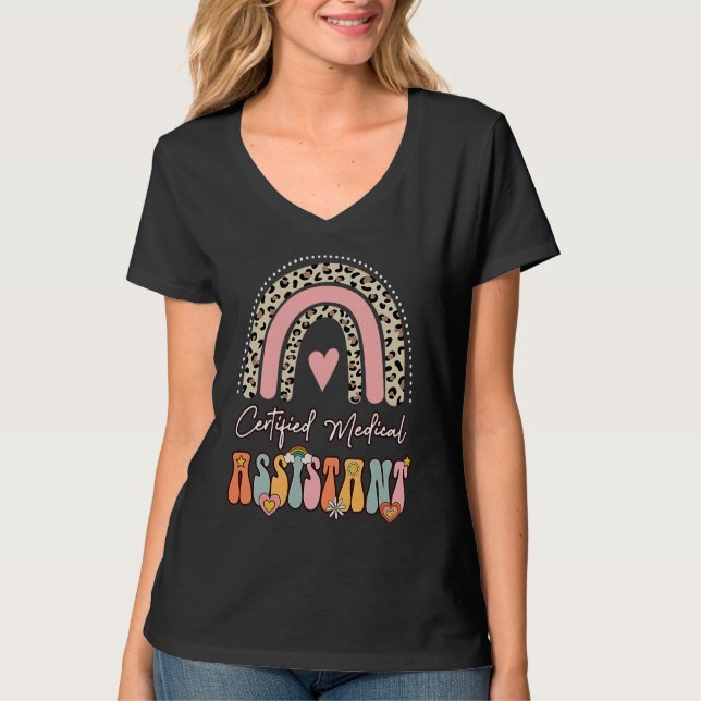 Auktoriserad Medicinsk assistent CMA Groovy Retro  T Shirt (Framsida)