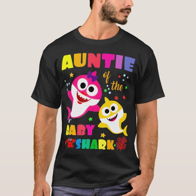 Auntie of the Baby Shark Birthday Auntie Shark _7  T Shirt (Framsida)