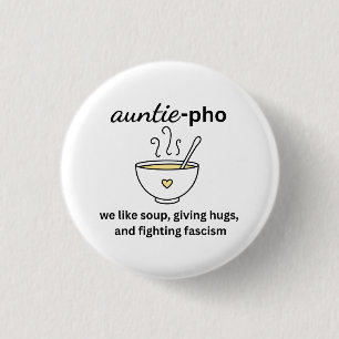 Auntie-Pho Soppa Noodles Hugs antifascism mot Kung Knapp
