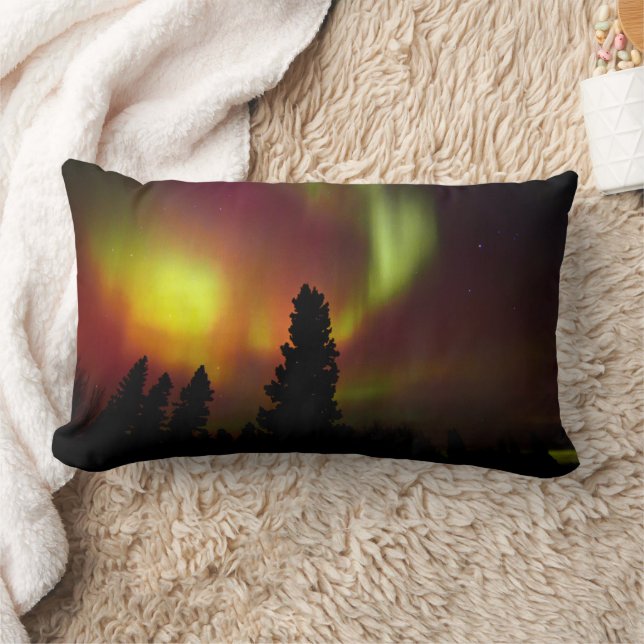 Aurora Borealis och träd Lumbarkudde (Filt)