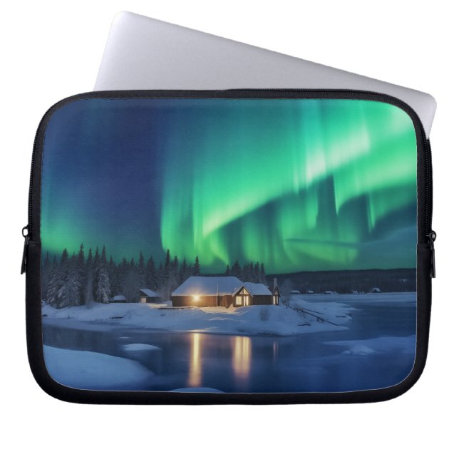Aurora borealis över vinterkabinen laptop fodral (Framsidan)