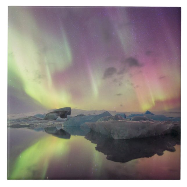 Aurora Ljuset reflekteras i lagunen Kakelplatta (Framsidan)