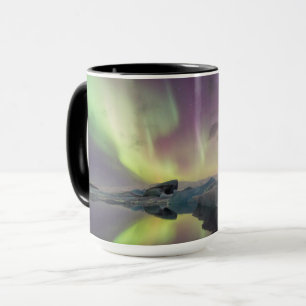 Aurora Ljuset reflekteras i lagunen Mugg