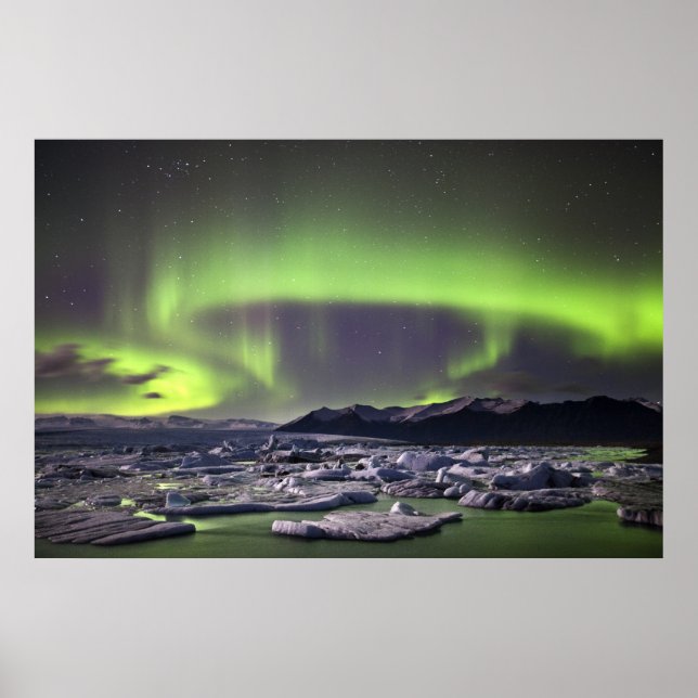 Aurora över en glaciär lagunen poster (Framsidan)