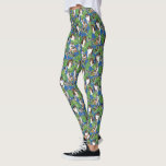 Aussies Australian shepherd Hundar Tropical Löv Leggings<br><div class="desc">Extrema,  realistiska illustrationer av Australian shepherd hundar eller Aussies och löv av tropiska gröntar i stil ställs mot royalets blå bakgrund på dessa bilder.</div>