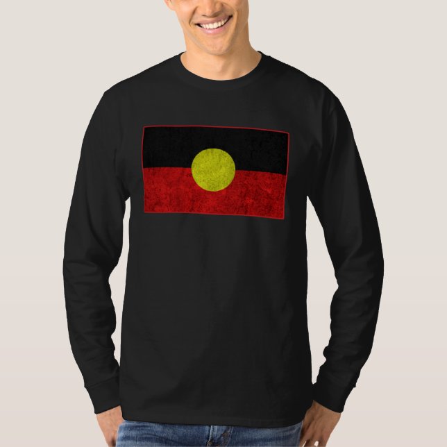 Australian Aboriginal Distressed Flag Aborigines T Shirt (Framsida)