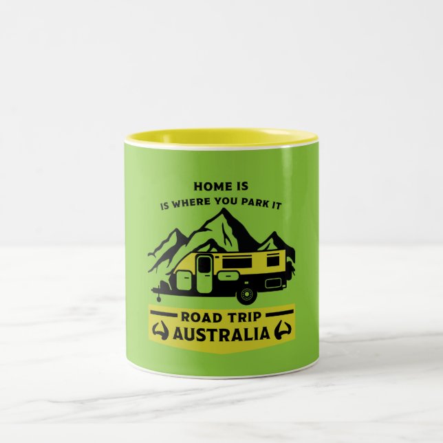 Australian Aussie Caravan Caravanning Summer Två-Tonad Mugg (Center)