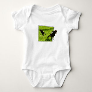 Australian Magpie Bird Popout Art. T Shirt