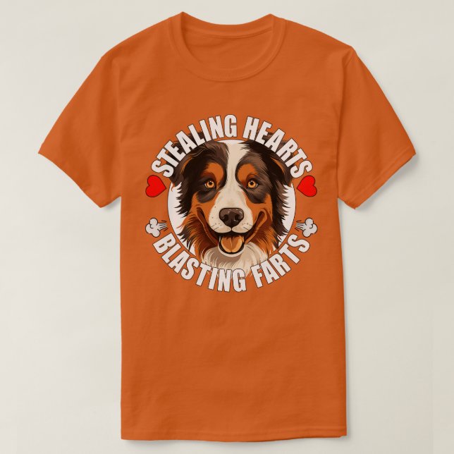 Australian shepherd Funny Aussie Stealing Hearts B T Shirt (Design framsida)
