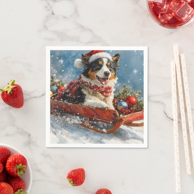 Australian Shepherd Hund i Slädj Jul Pappersservett (Insitu)