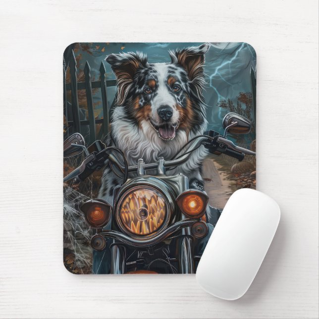 Australian Shepherd Ridande Motorcykel Halloween Musmatta (Med mus)