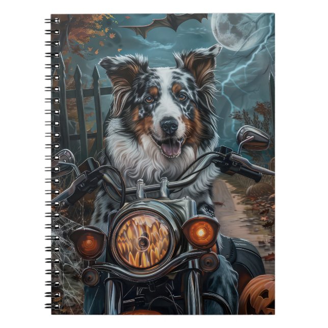 Australian shepherd Riding Motorcycle Halloween Anteckningsbok (Framsidan)