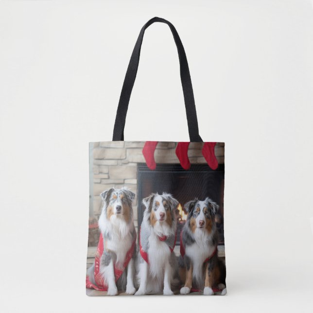 Australian Shepherd vid brasan jul Tygkasse (Framsida)
