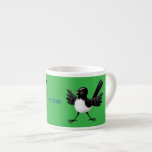 Australian Willie Wagtail tecknad personlig Espressomugg<br><div class="desc">Ett sött australiskt Willie Wagtail-redo att ta över världen. Ritad i illustration av roligtens tecknad stil.</div>