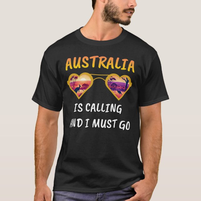 AUSTRALIEN KRÄVER OCH JAG MÅSTE GÅ T SHIRT (Framsida)