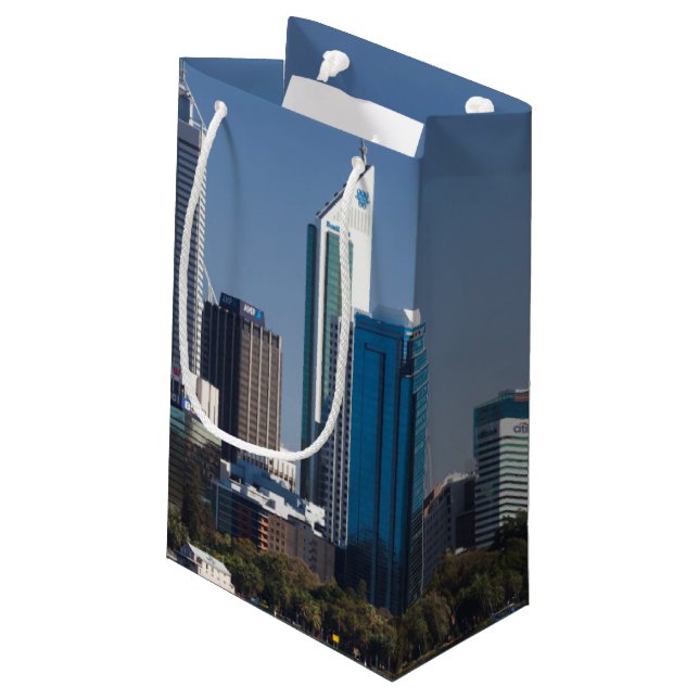 Australien, Perth, stadssilhuett från Swan River (Baksidan Vinklad)