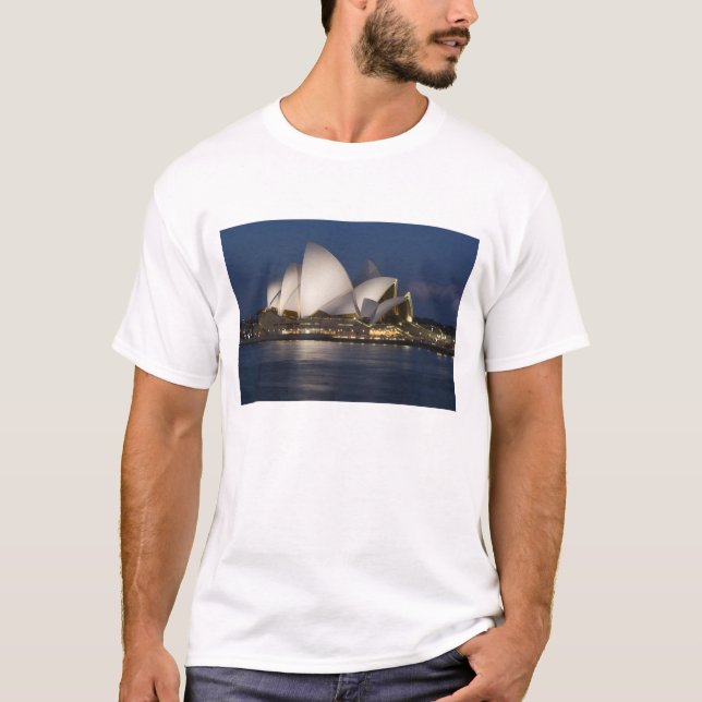 Australien, Sydney. Opera House på natten på Tee (Framsida)