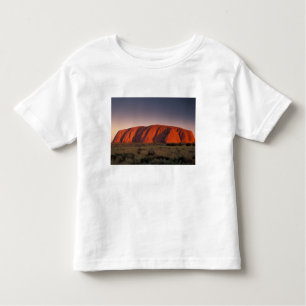 Australien, Uluru National Park. Uluru eller T Shirt